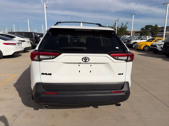 Used 2024 Toyota RAV4 XLE FWD image 6