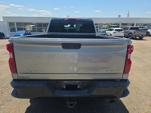Used 2024 Chevrolet Silverado 2500 Custom w/ Custom Convenience Package AWD/4WD image 8