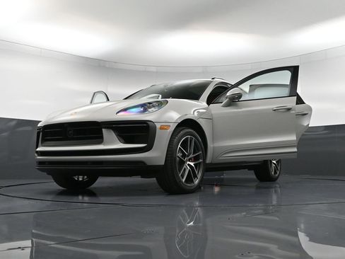 New 2026 Porsche Macan S AWD/4WD image 39