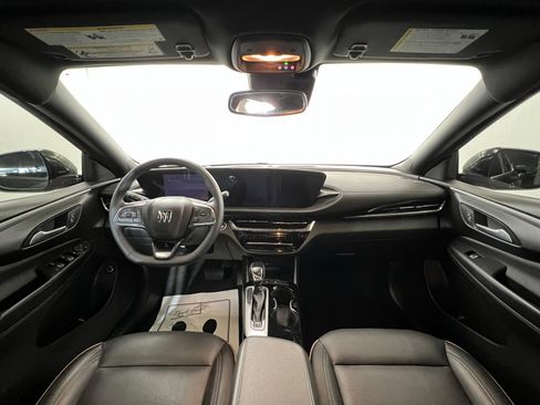 Used 2024 Buick Envista Avenir image 11