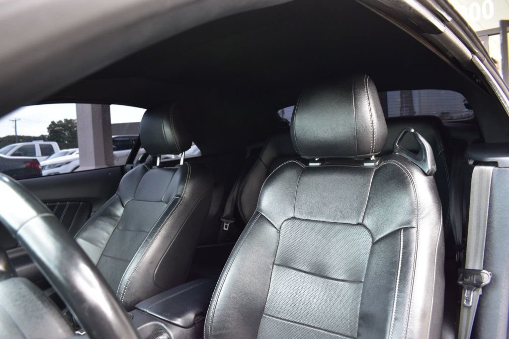 Used 2020 Ford Mustang Premium RWD image 14