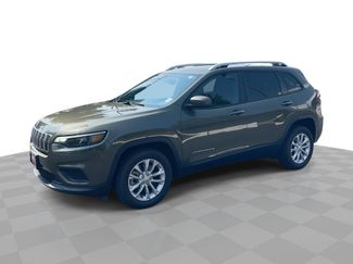 Used 2021 Jeep Cherokee Latitude FWD video 1