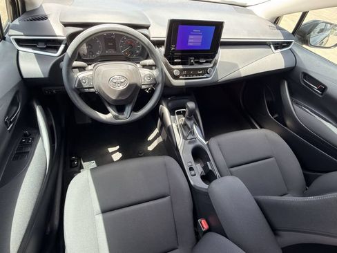 Used 2025 Toyota Corolla LE FWD image 13