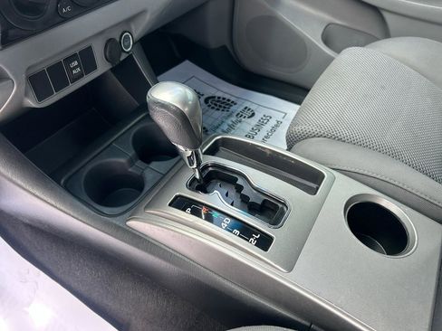 Used 2014 Toyota Tacoma PreRunner w/ TRD Off-Road Package image 19