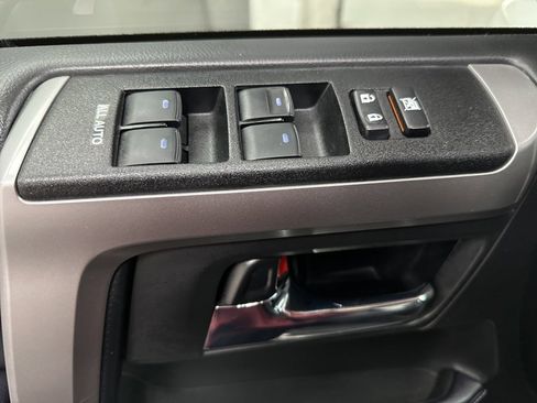 Used 2021 Toyota 4Runner SR5 Premium image 18