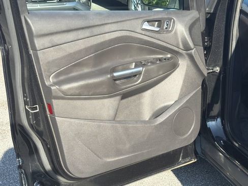 Used 2014 Ford Escape SE w/ Equipment Group 201A FWD image 10