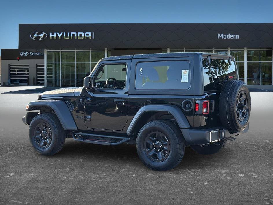 Used 2024 Jeep Wrangler Sport AWD/4WD image 5