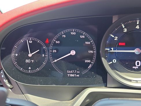 Certified 2024 Porsche 911 Targa 4 AWD/4WD image 21