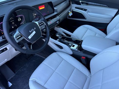 New 2025 Kia Telluride EX image 10