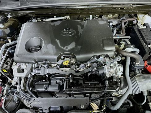 Used 2024 Toyota Camry XSE FWD image 8