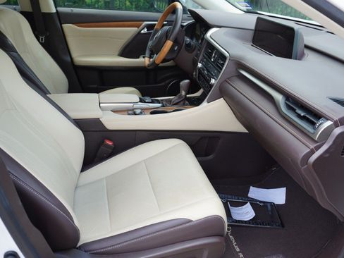 Used 2018 Lexus RX 350 FWD w/ Premium Package image 8