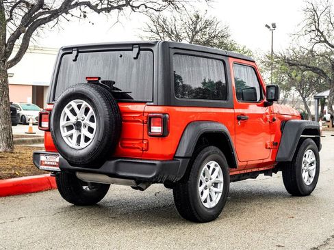 Used 2023 Jeep Wrangler Sport S image 5