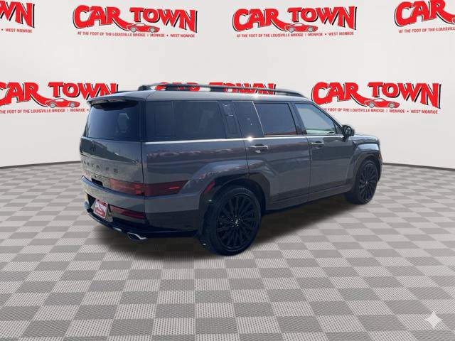 Used 2024 Hyundai Santa Fe Calligraphy AWD/4WD image 3