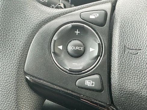 Used 2017 Honda HR-V EX image 10