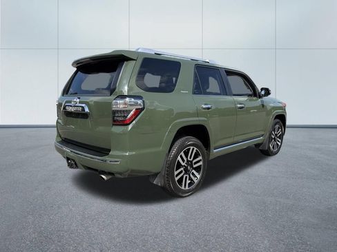 Used 2022 Toyota 4Runner Limited AWD/4WD image 5