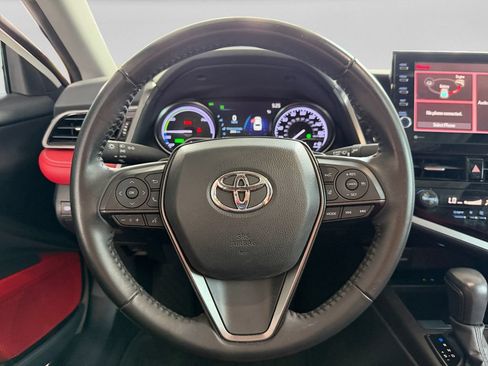 Used 2022 Toyota Camry XSE FWD image 19