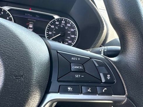 Used 2025 Nissan Sentra SV FWD image 14