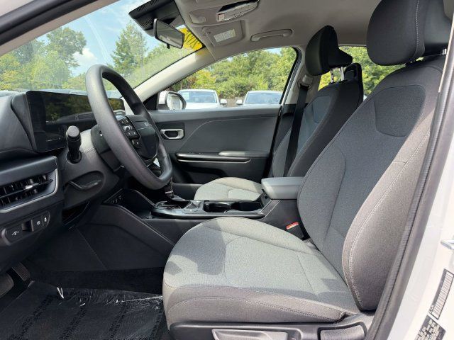 Used 2025 Kia K4 FWD image 16