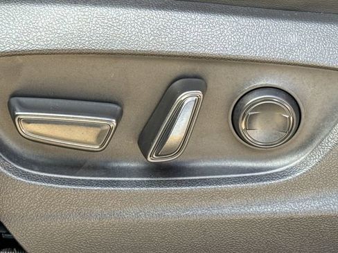 Used 2026 Toyota Crown Platinum image 21