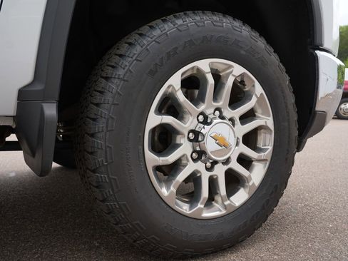 Used 2024 Chevrolet Silverado 3500 LTZ w/ LTZ Plus Package AWD/4WD image 32