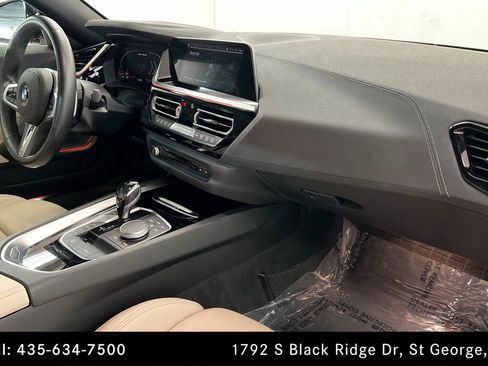 Used 2020 BMW Z4 M40i w/ Executive Package image 15
