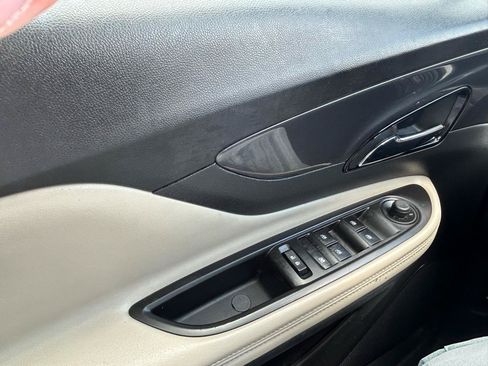 Used 2020 Buick Encore Preferred w/ Safety Package FWD image 29