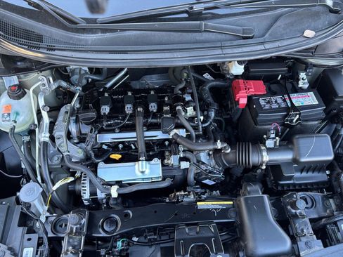 Used 2025 Nissan Versa SV image 30