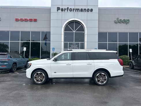Used 2025 Ford Expedition Max King Ranch AWD/4WD image 6