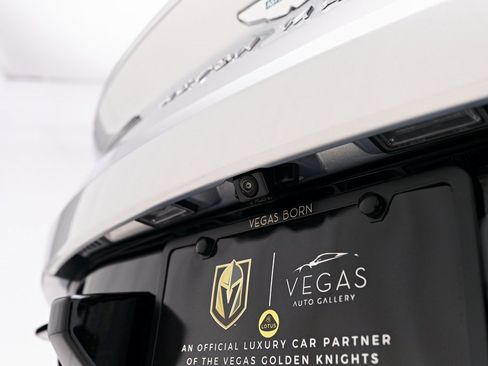 Used 2024 Aston Martin DB12 Coupe image 26