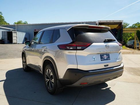 Used 2023 Nissan Rogue SV AWD/4WD image 4
