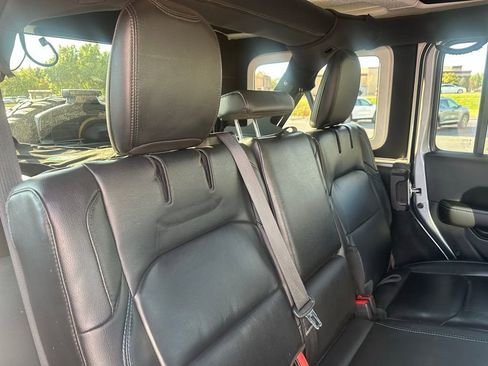 Used 2021 Jeep Wrangler Unlimited Rubicon 4xe w/ Steel Bumper Group image 19