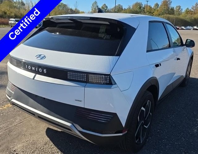 Used 2024 Hyundai Ioniq 5 SEL AWD/4WD image 3