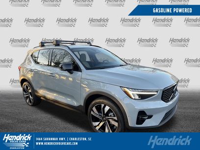 New 2026 Volvo XC40 B4 Plus w/ Protection Package Premier