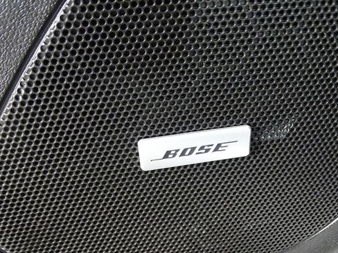 Used 2017 Chevrolet Volt Premier w/ Driver Confidence II Package image 18