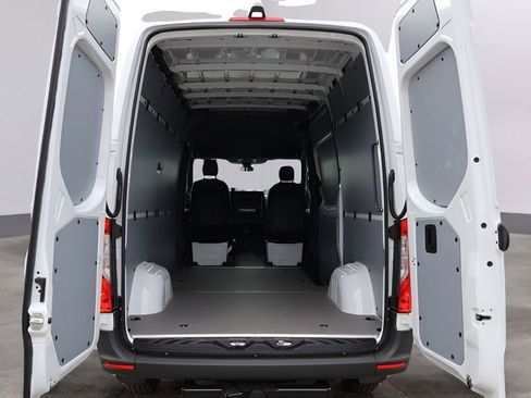 New 2026 Mercedes-Benz Sprinter 2500 image 21