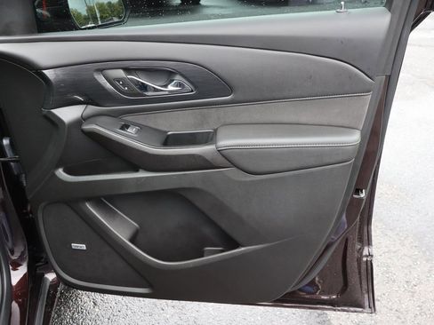 Used 2023 Chevrolet Traverse High Country w/ LPO, Floor Liner Package image 32