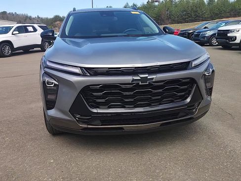 Used 2024 Chevrolet Trax ACTIV w/ Sunroof Package image 17