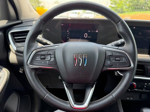 Used 2024 Buick Encore GX Preferred FWD image 29