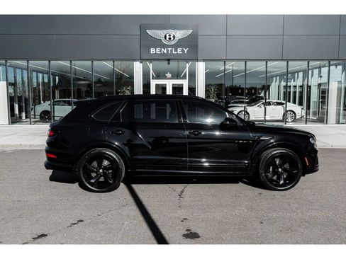 Used 2024 Bentley Bentayga Extended Wheelbase image 14