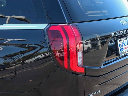 Certified 2025 Ford Expedition Max Active RWD image 7