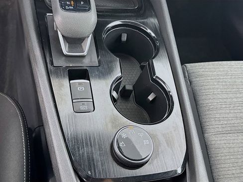 Used 2023 Nissan Rogue SV image 22