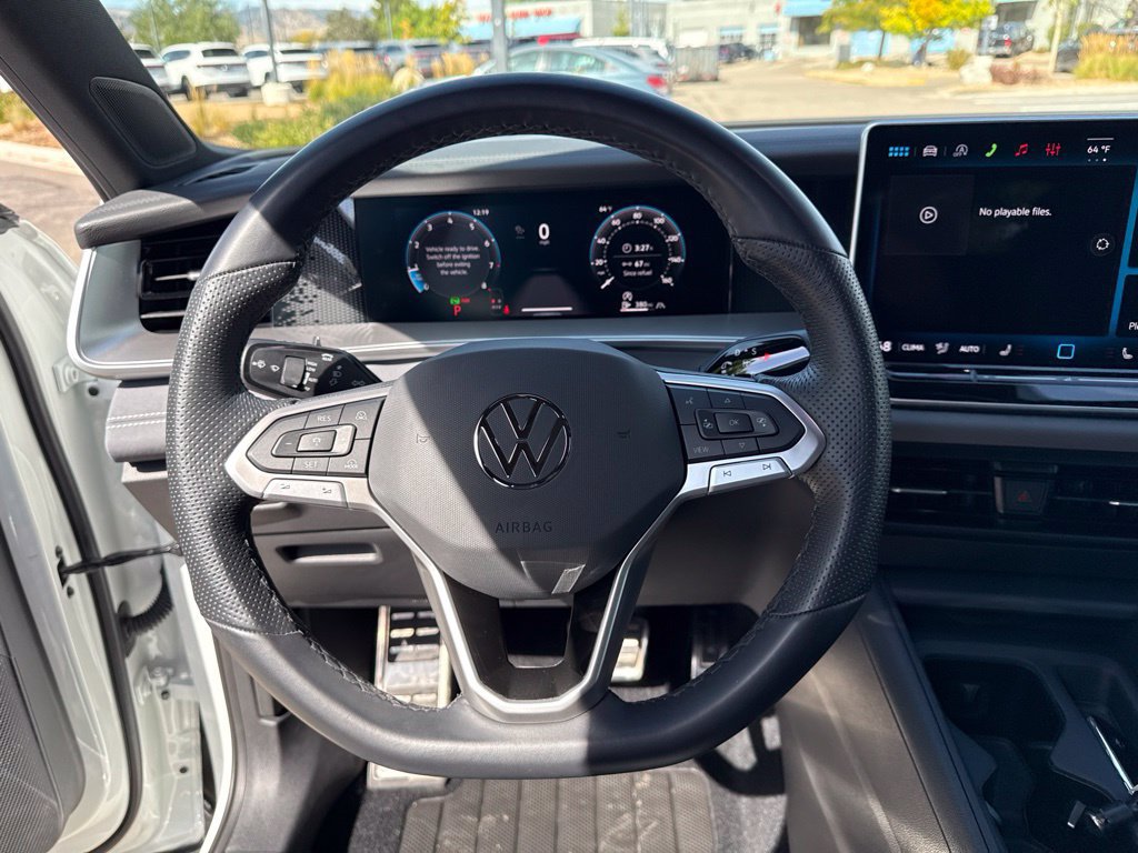Certified 2026 Volkswagen Tiguan SE R-Line AWD/4WD image 15