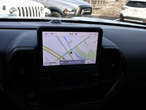 Used 2024 Ford Bronco Sport Outer Banks w/ Tech Package image 19