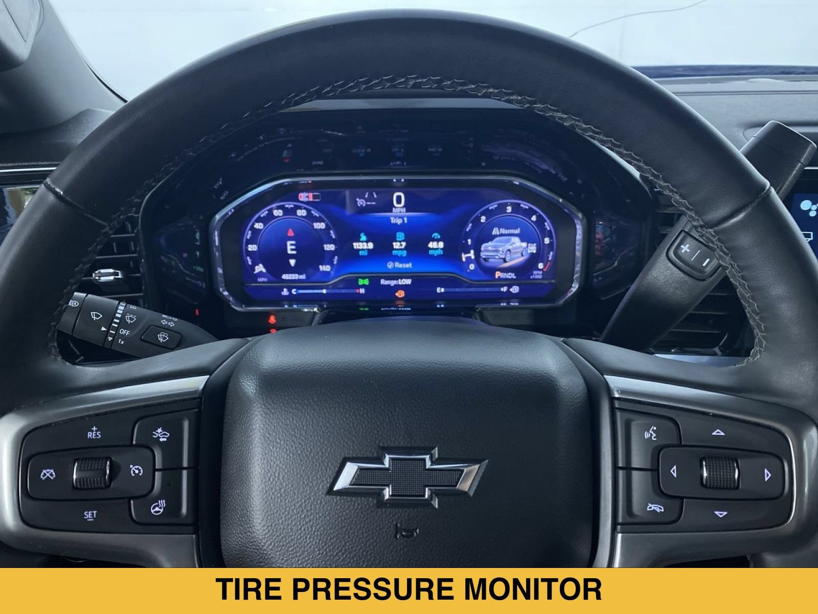 Certified 2024 Chevrolet Silverado 1500 RST AWD/4WD image 3