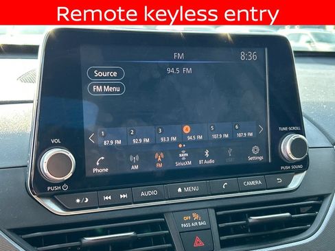 Used 2024 Nissan Altima 2.5 SR FWD image 17