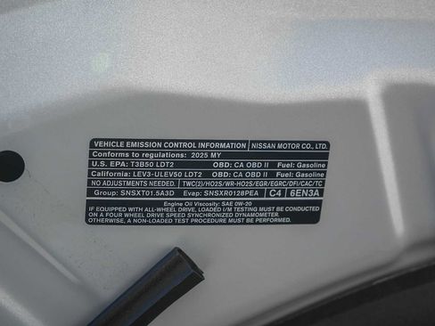 Used 2025 Nissan Rogue SV AWD/4WD image 27