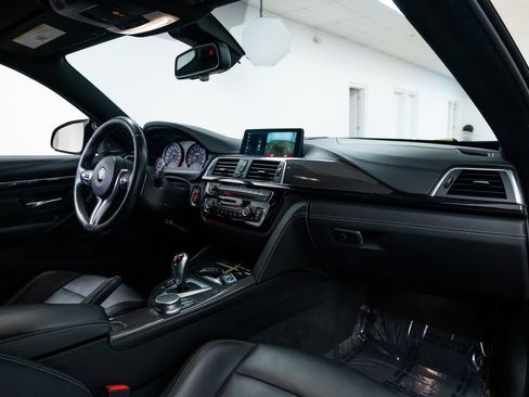 Used 2020 BMW M4 Coupe image 25
