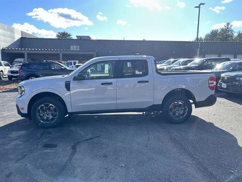 New 2025 Ford Maverick XLT w/ Equipment Group 302A image 2