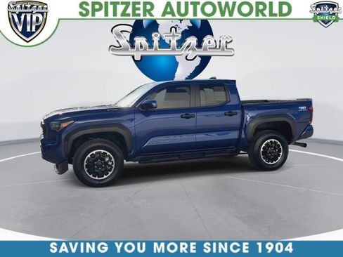 Used 2025 Toyota Tacoma TRD Off-Road AWD/4WD image 5