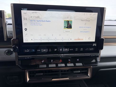 Used 2025 GMC Hummer EV 3X AWD/4WD image 27